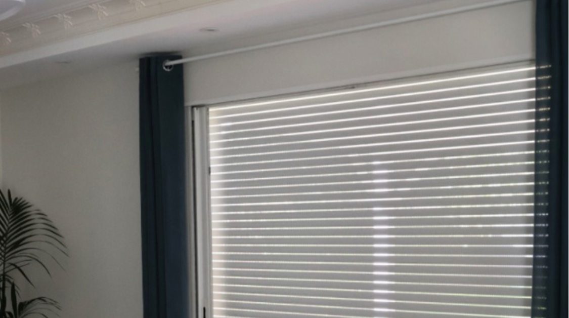 Remplacement d'anciens volets par des volets micro-perforés Remplacement d'anciens volets par des volets micro-perforés